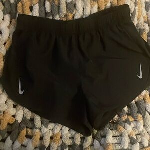 Nike DRI-FIT Shorts - Large